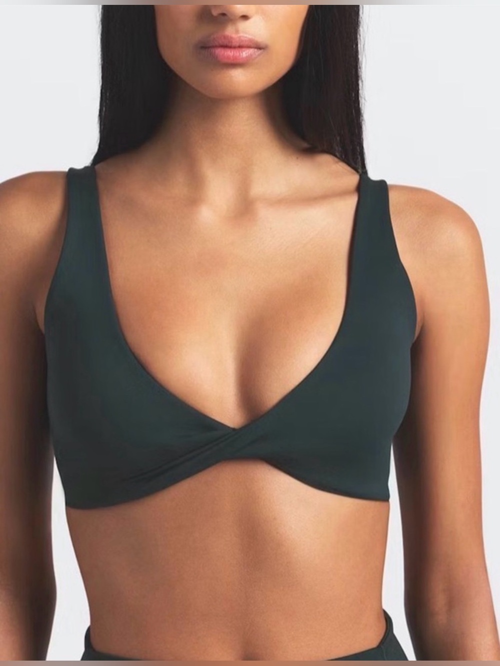 Nike x SKIMS Matte Black Twist Front Plunge Bra NWT Size L